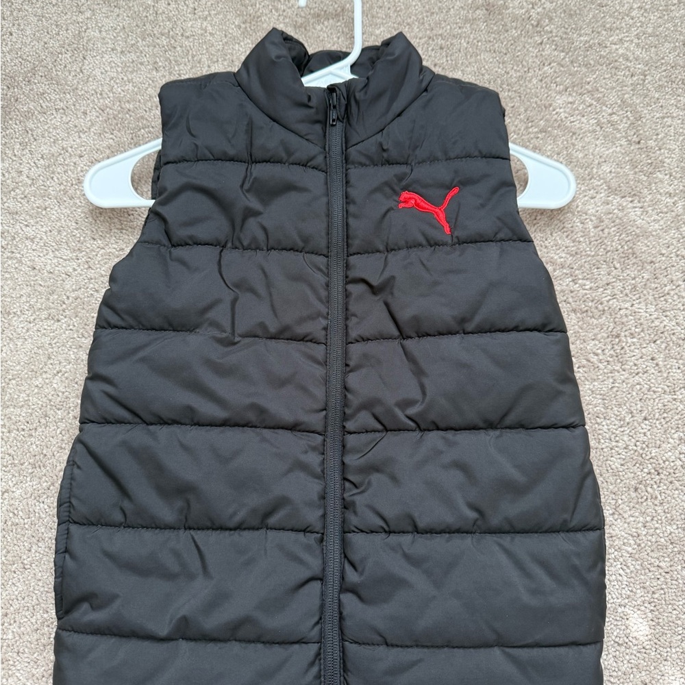 Boy’s Puma Black Puffer Vest with Red Logo sir 7/8 Y